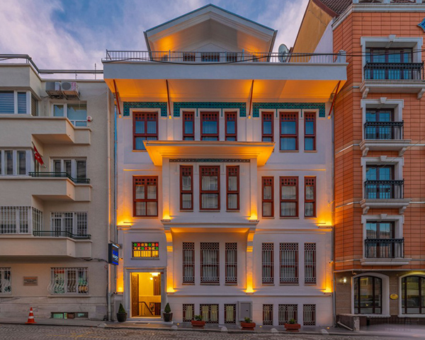 Blue Gilroy Hotel | Istanbul | In the Comfort of Your Home..